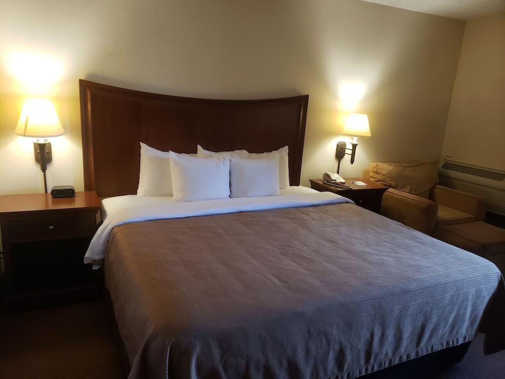 Tulsa Square Hotel Central, I-44 By Oyo المظهر الخارجي الصورة