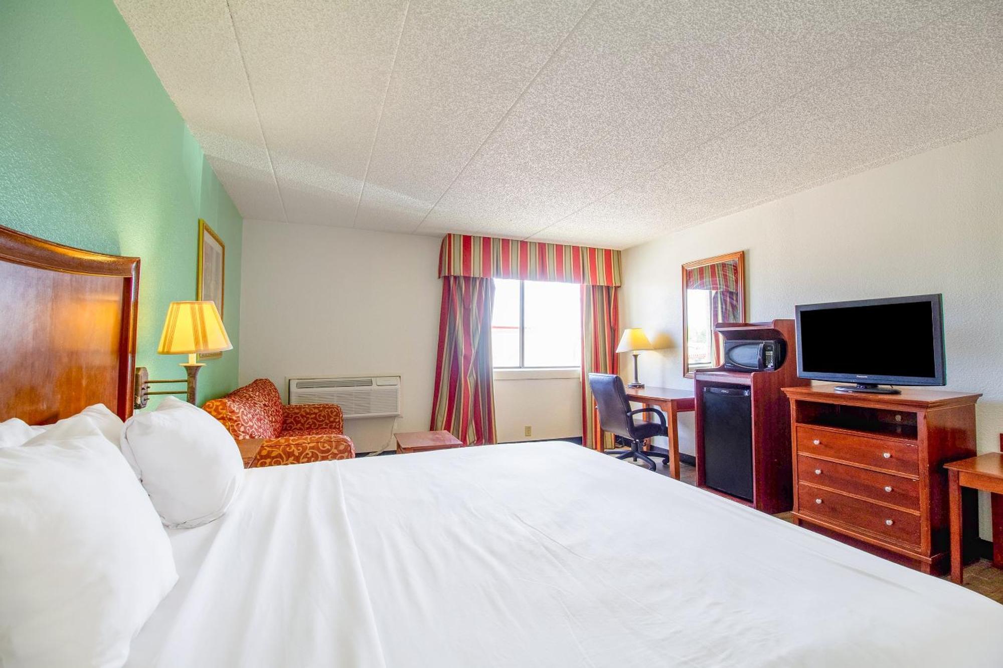 Tulsa Square Hotel Central, I-44 By Oyo المظهر الخارجي الصورة
