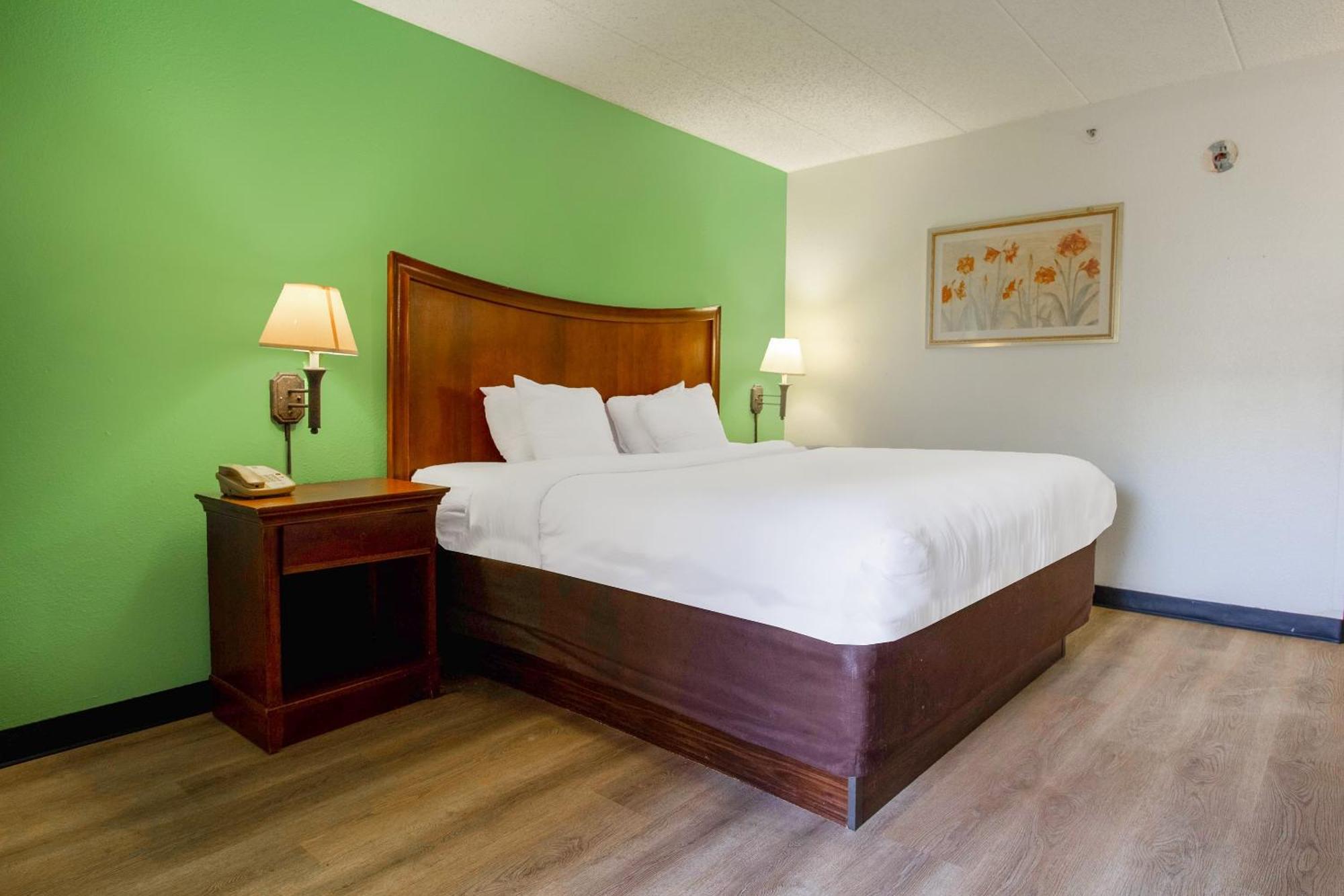 Tulsa Square Hotel Central, I-44 By Oyo المظهر الخارجي الصورة