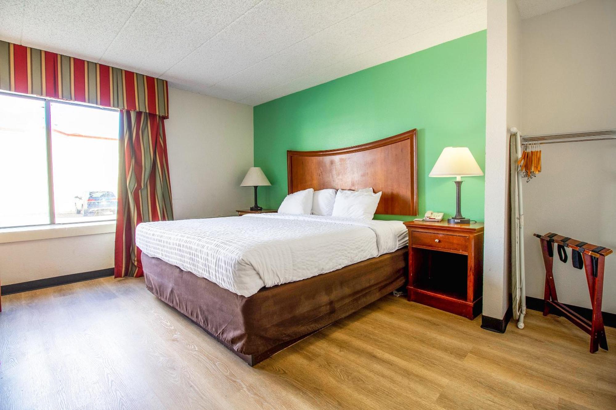 Tulsa Square Hotel Central, I-44 By Oyo المظهر الخارجي الصورة