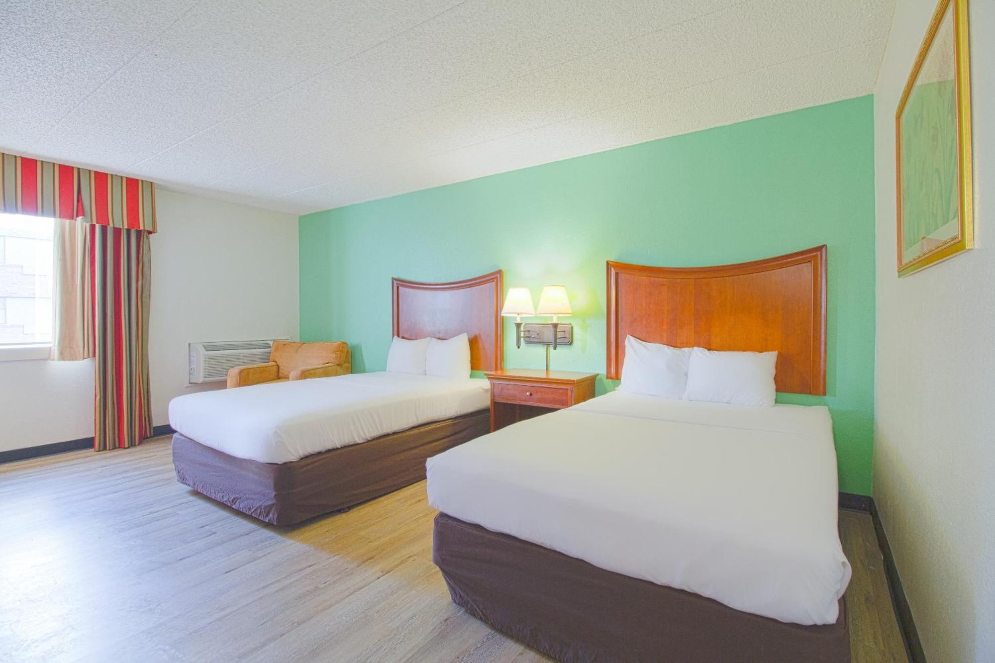 Tulsa Square Hotel Central, I-44 By Oyo المظهر الخارجي الصورة